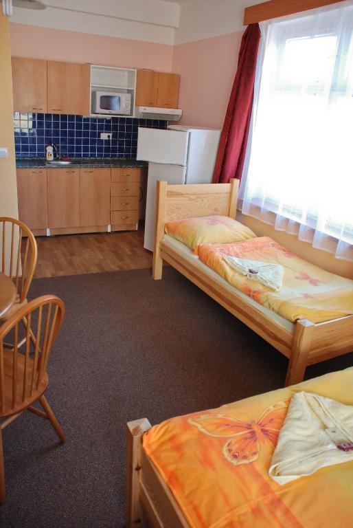 Hermanuv Mestec Hotel Marina חדר תמונה